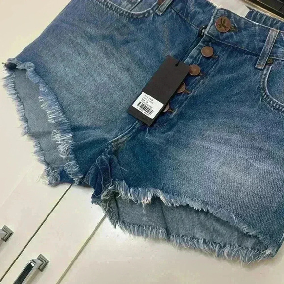 One Teaspoon Exposed Button Fly Cutoff Jean Shorts in Medium Wash Blue 25 - Picture 8 of 11